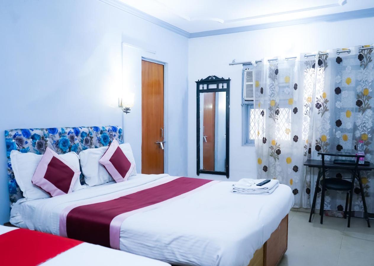 Comodo Satya Niketan Residency Nova Deli Exterior foto