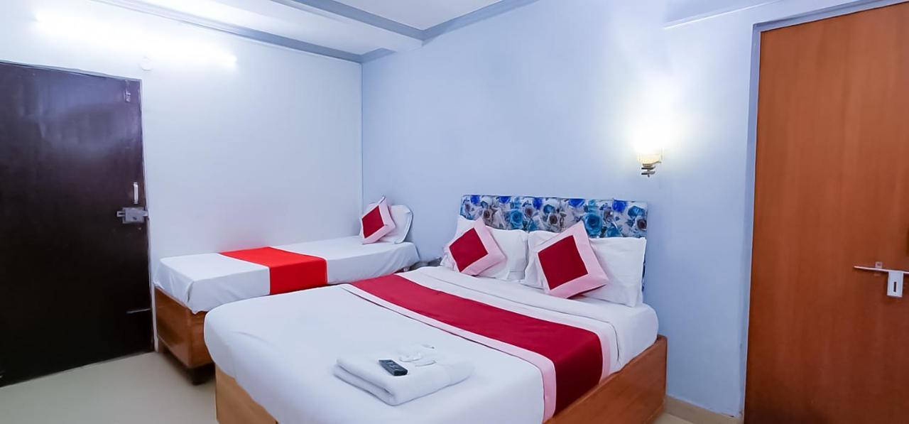 Comodo Satya Niketan Residency Nova Deli Exterior foto